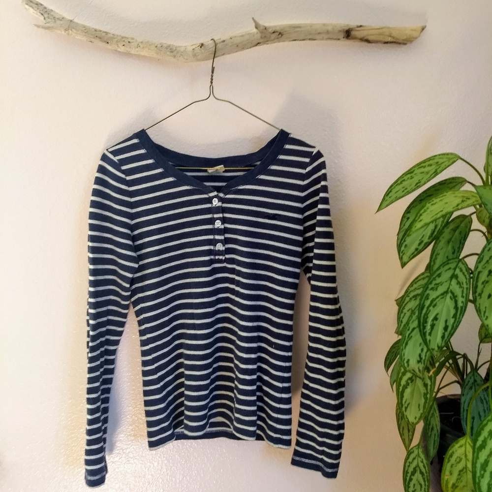 💛Hollister Henley Thermal